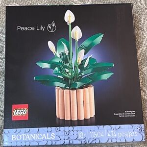 LEGO Peace Lily - Botanicals Collection. New ✨